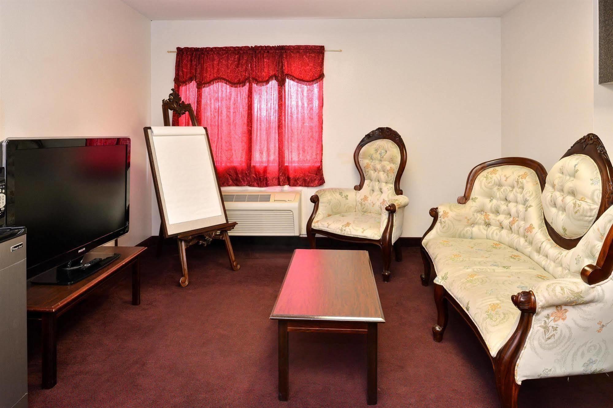 Americas Best Value Inn Somerville Texas Экстерьер фото