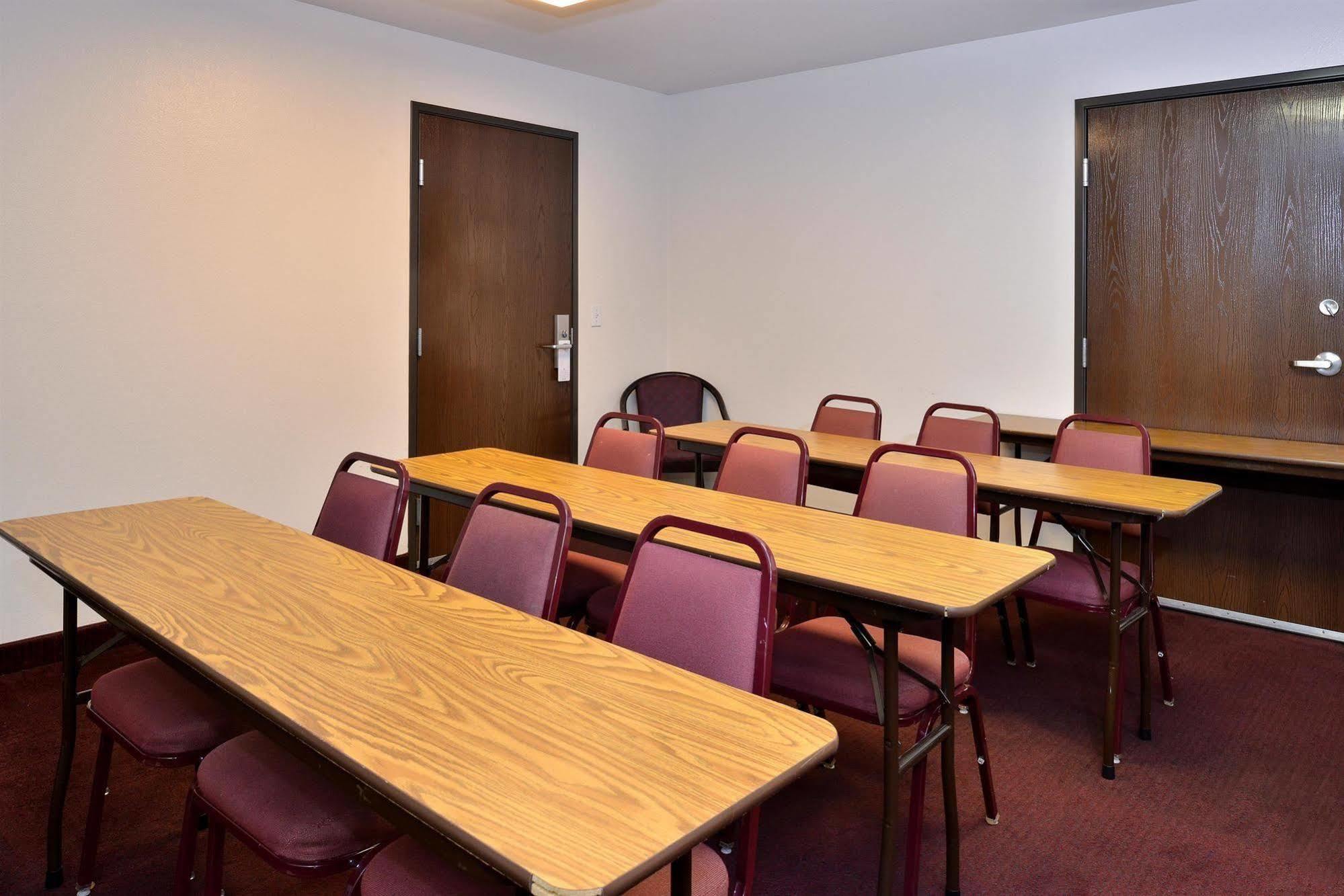 Americas Best Value Inn Somerville Texas Экстерьер фото